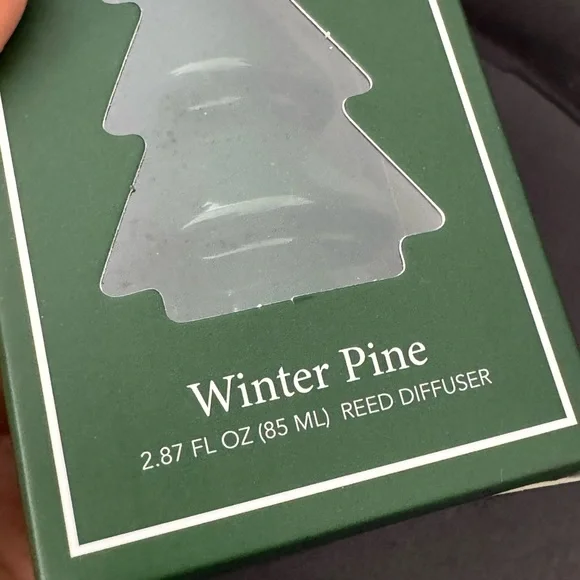 Christmas Reed Diffuser - Picture 2 of 3